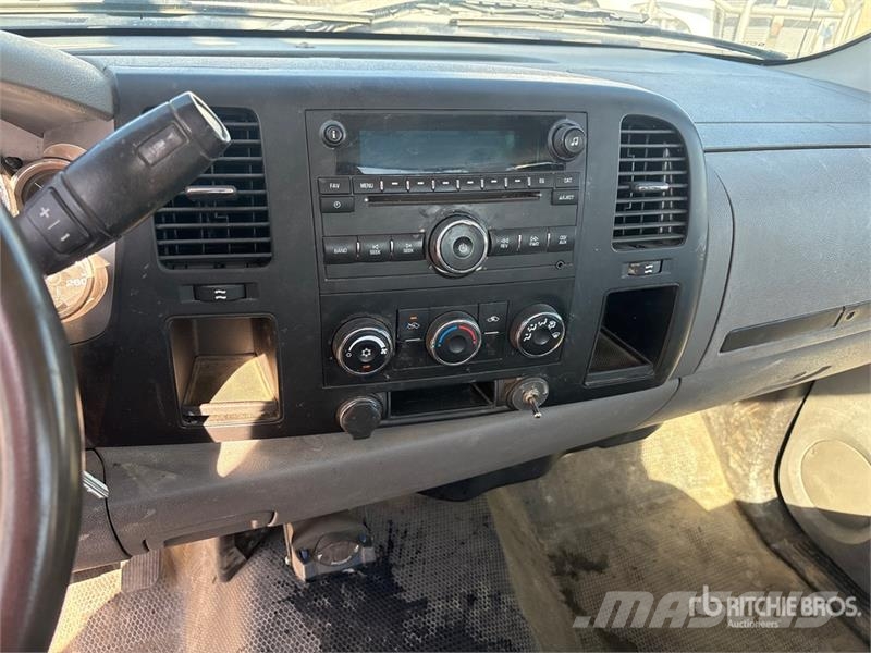 GMC Sierra 2500HD 4x2 Utility Truck Prekucniki