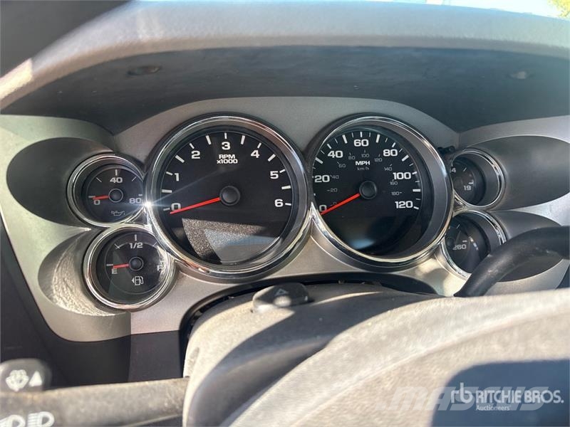 GMC Sierra 2500HD 4x2 Utility Truck 皮卡车