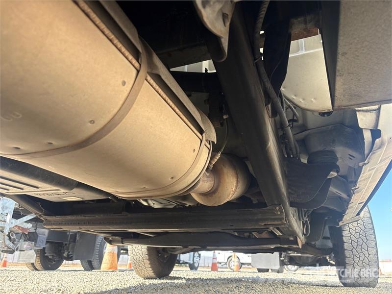 GMC Sierra 2500HD 4x2 Utility Truck 皮卡车