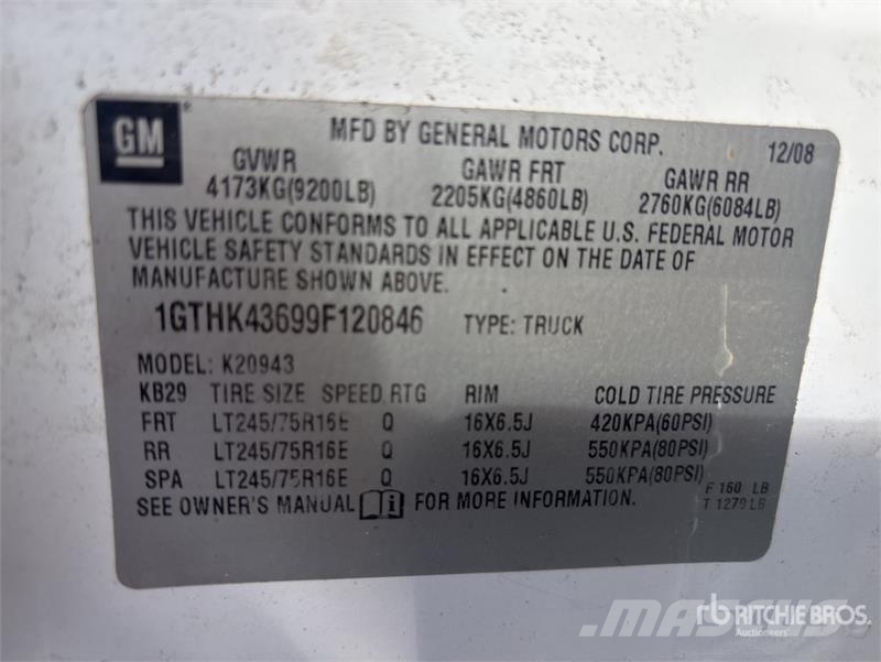 GMC Sierra 2500HD 4x4 Crew Cab Flatbed Truck 平ボディー