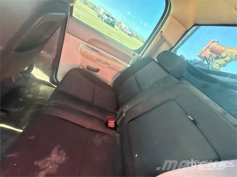 GMC Sierra 2500HD 4x4 Crew Cab Utility Truck Utilitaire benne