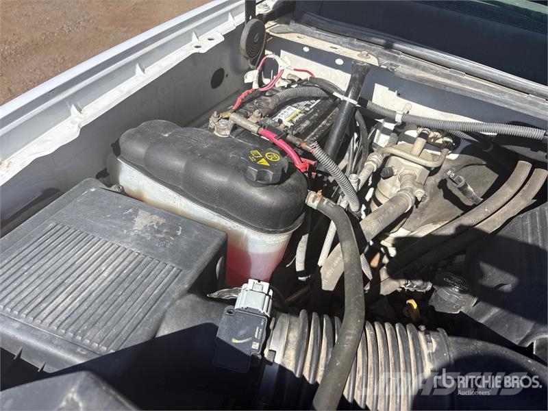 GMC Sierra 2500HD 4x4 Crew Cab Utility Truck Utilitaire benne