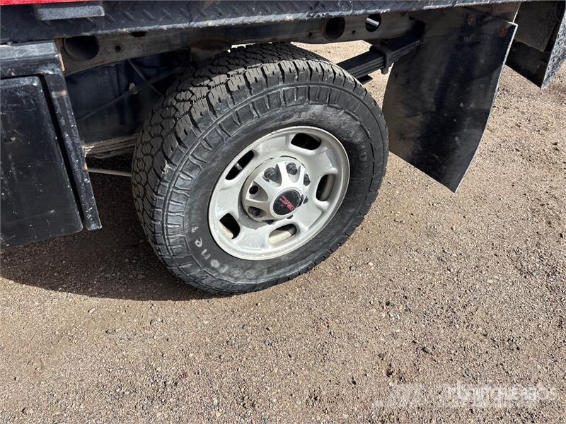 GMC Sierra 2500HD Flatbed Truck Caminhões de mesa/dropside