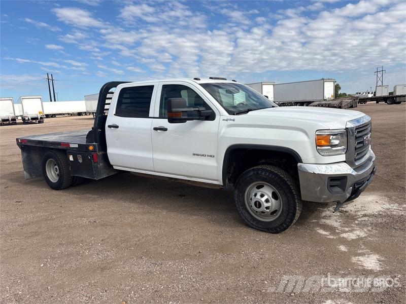 GMC Sierra 3500 4x4 Crew Cab Flatbed Truck Camioane platforma/prelata