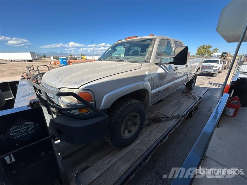 GMC Sierra 3500 4x4 Crew Cab Pickup 기타