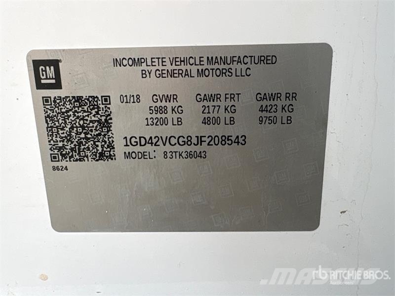 GMC Sierra 3500 4x4 Crew Cab Flatbed Truck Camioane platforma/prelata