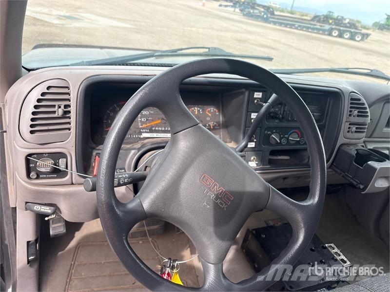 GMC Sierra 3500HD 4x2 Utility Truck Pick up/Platou