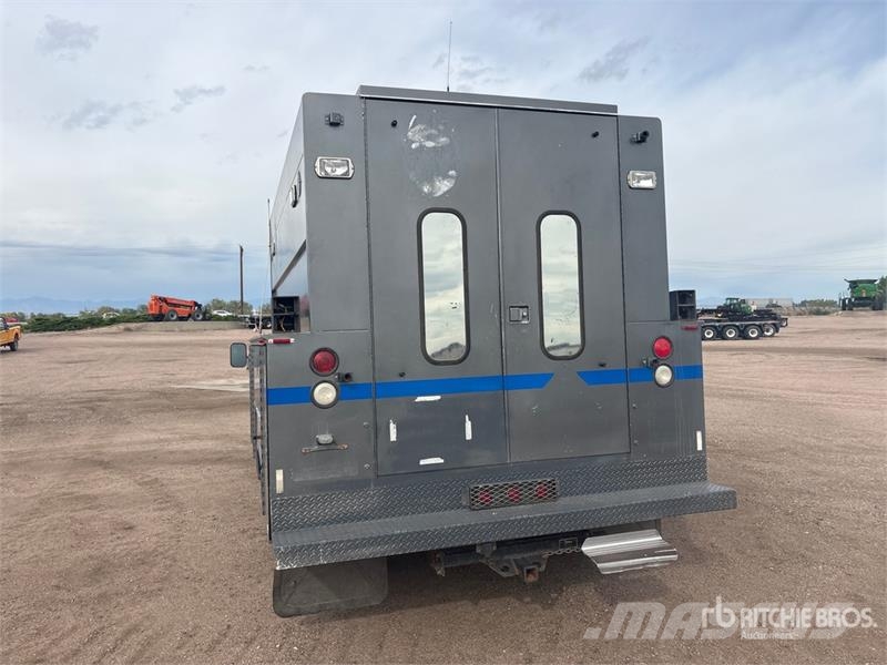 GMC Sierra 3500HD 4x2 Utility Truck Pick up/Platou
