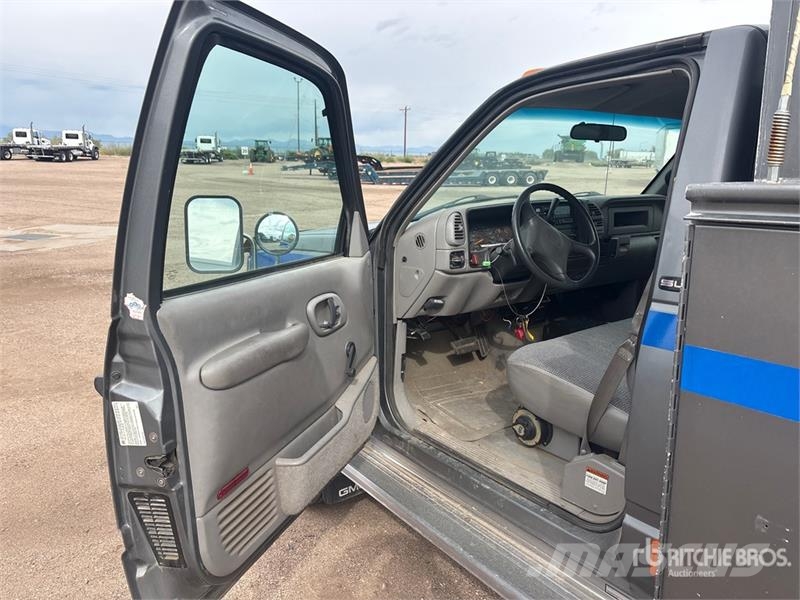 GMC Sierra 3500HD 4x2 Utility Truck Pick up/Platou