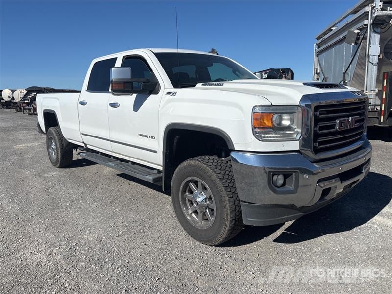 GMC Sierra 3500HD 4x4 Crew Cab Pickup (Inoperable) Anders