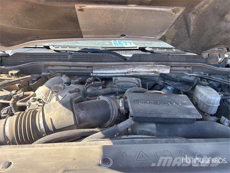 GMC Sierra 3500HD 4x4 Crew Cab Pickup (Inoperable) Anders