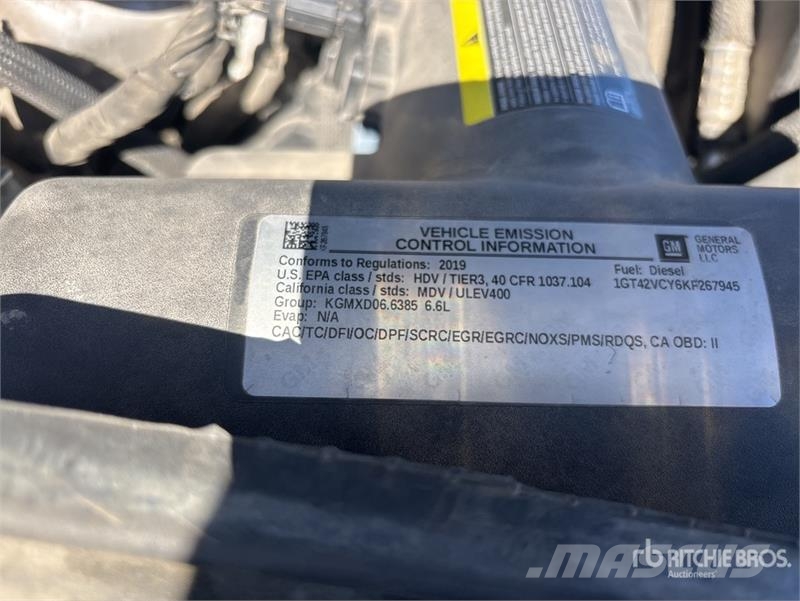 GMC Sierra 3500HD 4x4 Crew Cab Pickup (Inoperable) Anders