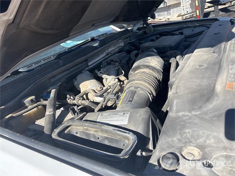 GMC Sierra 3500HD 4x4 Crew Cab Pickup (Inoperable) Anders