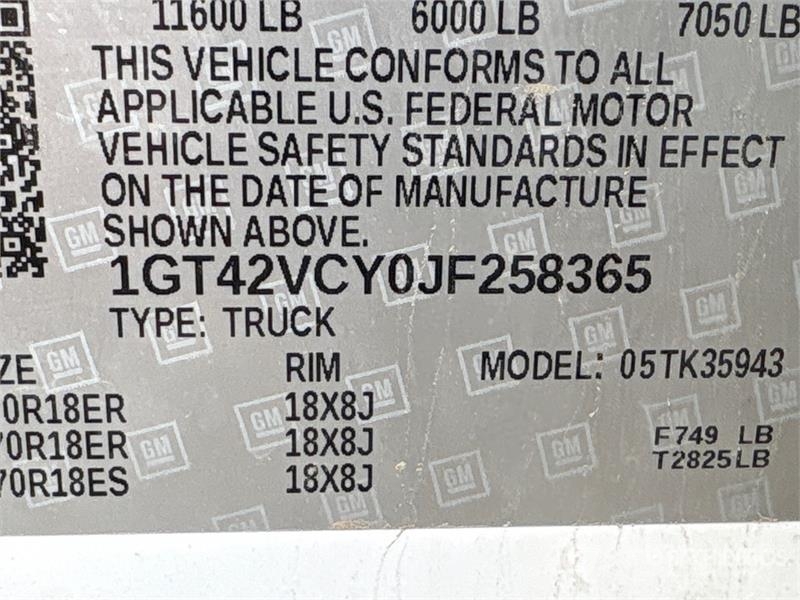 GMC Sierra 3500HD 4x4 Crew Cab Flatbed Truck Kamioni sa otvorenim sandukom