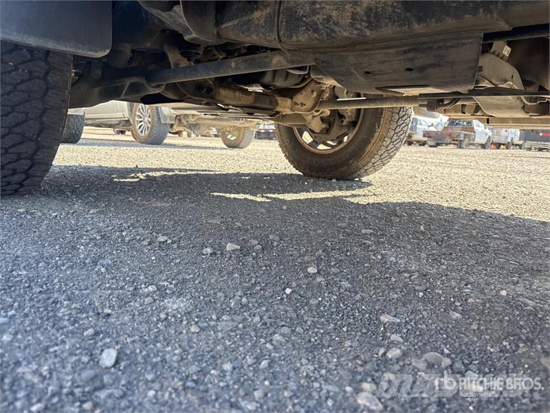GMC Sierra 3500HD 4x4 Crew Cab Pickup (Inoperable) Anders