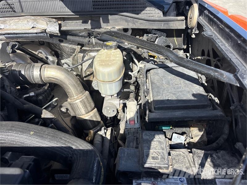GMC Sierra 3500HD Denali 4x4 Crew Cab Pickup Ostalo