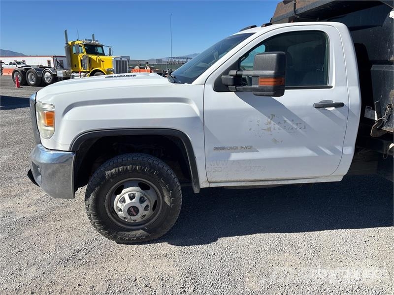 GMC Sierra 3500HD Dump Truck Damperli kamyonlar