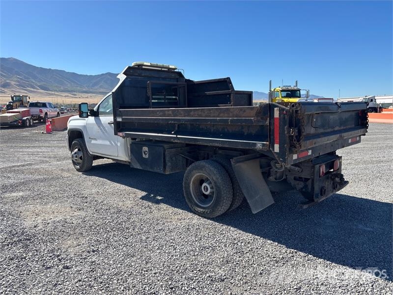 GMC Sierra 3500HD Dump Truck Damperli kamyonlar