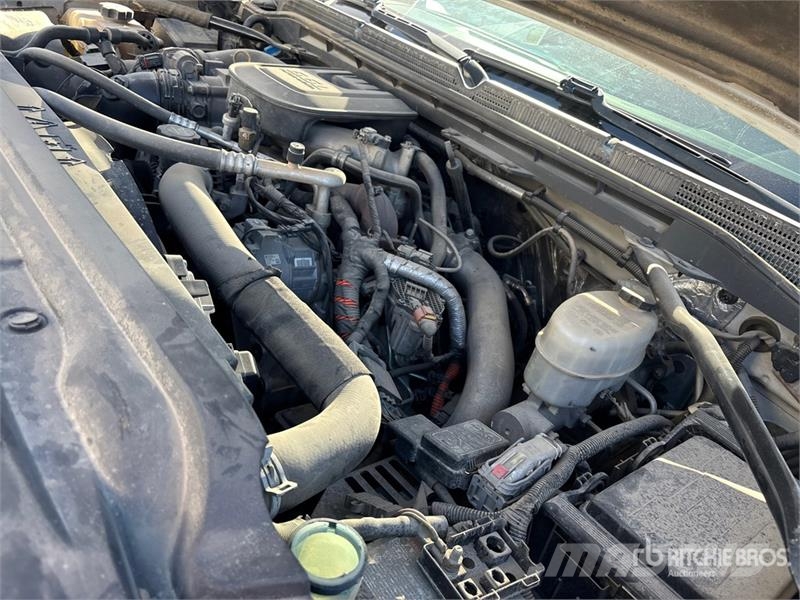GMC Sierra 3500HD Dump Truck Damperli kamyonlar
