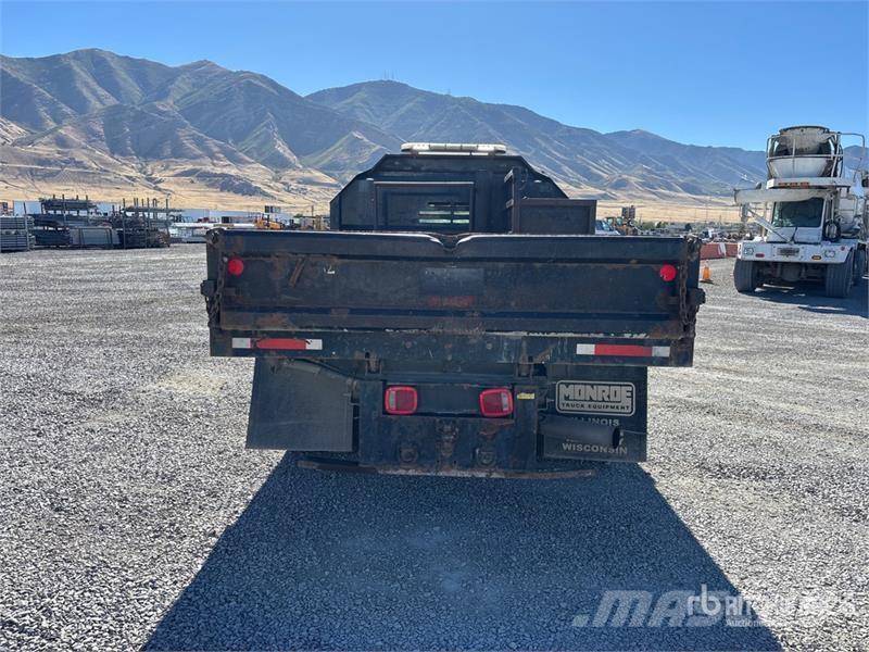 GMC Sierra 3500HD Dump Truck Damperli kamyonlar