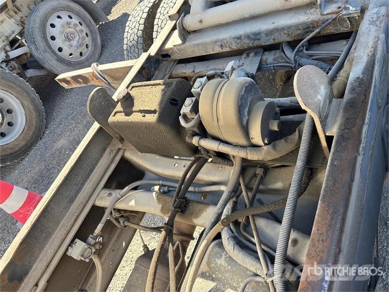 GMC Sierra 3500HD Dump Truck Damperli kamyonlar