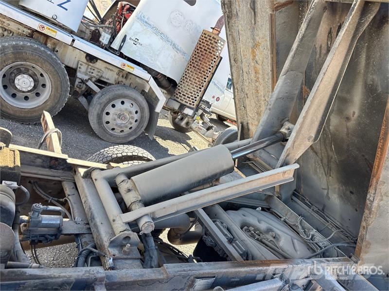 GMC Sierra 3500HD Dump Truck Damperli kamyonlar