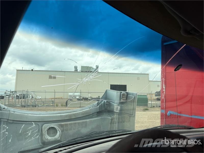 GMC Topkick C4500 4x2 Service Truck (Inoperable) Plogbilar