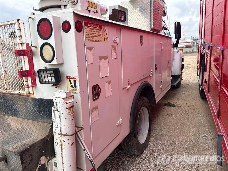 GMC Topkick C4500 4x2 Service Truck (Inoperable) Plogbilar