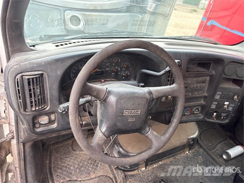 GMC Topkick C4500 4x2 Service Truck (Inoperable) Plogbilar