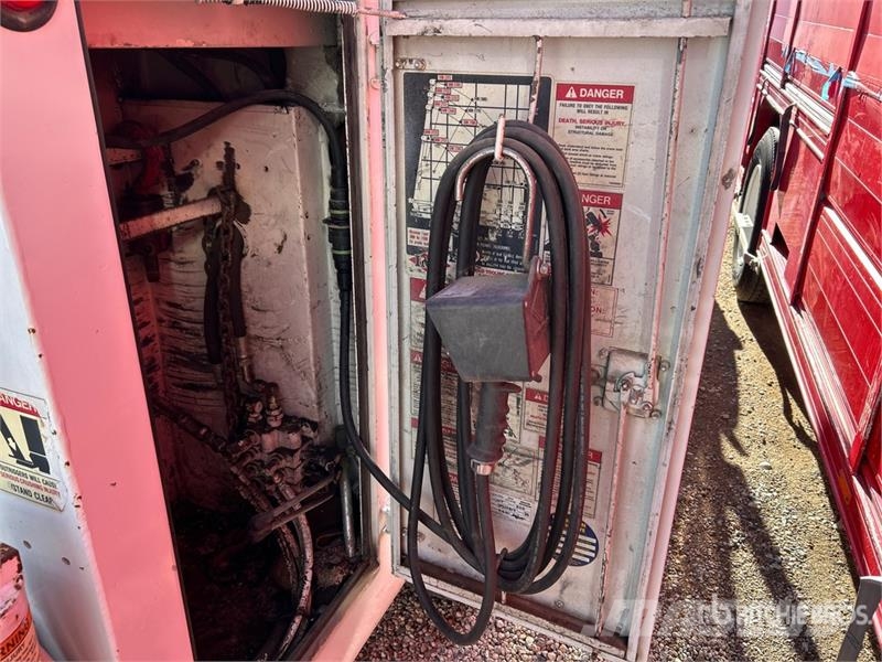 GMC Topkick C4500 4x2 Service Truck (Inoperable) مركبات الأغراض العامة