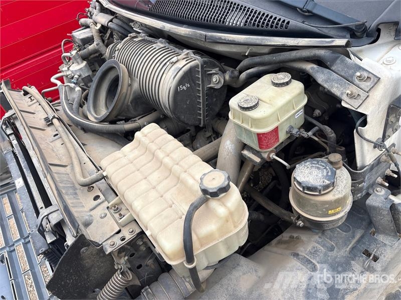 GMC Topkick C4500 4x2 Service Truck (Inoperable) Plogbilar