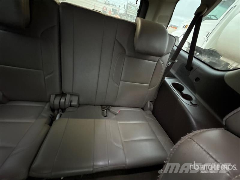 GMC Yukon Denali 4WD SUV Automobili