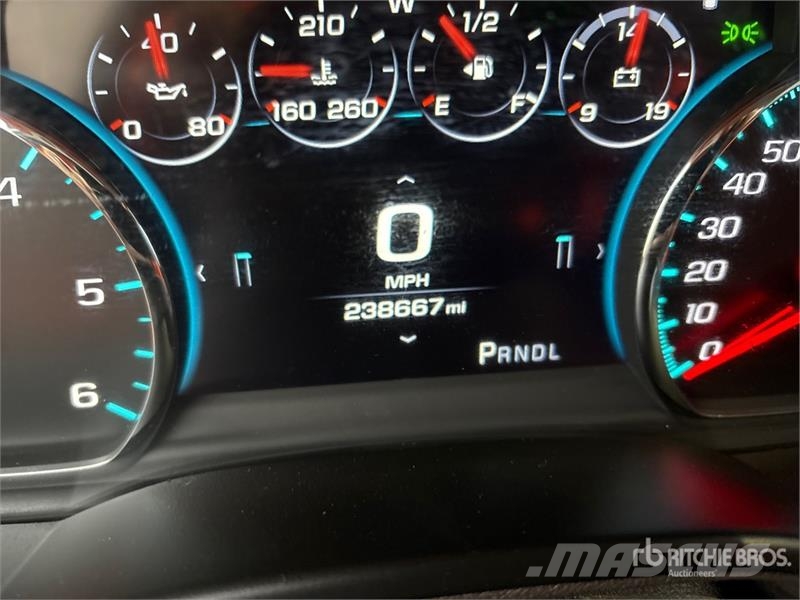 GMC Yukon Denali 4WD SUV Automobili