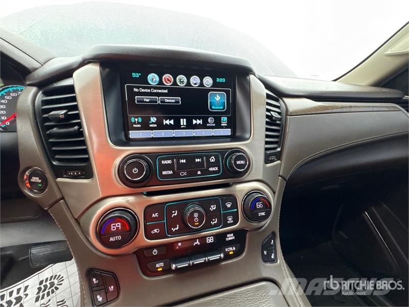 GMC Yukon Denali 4WD SUV Automobili