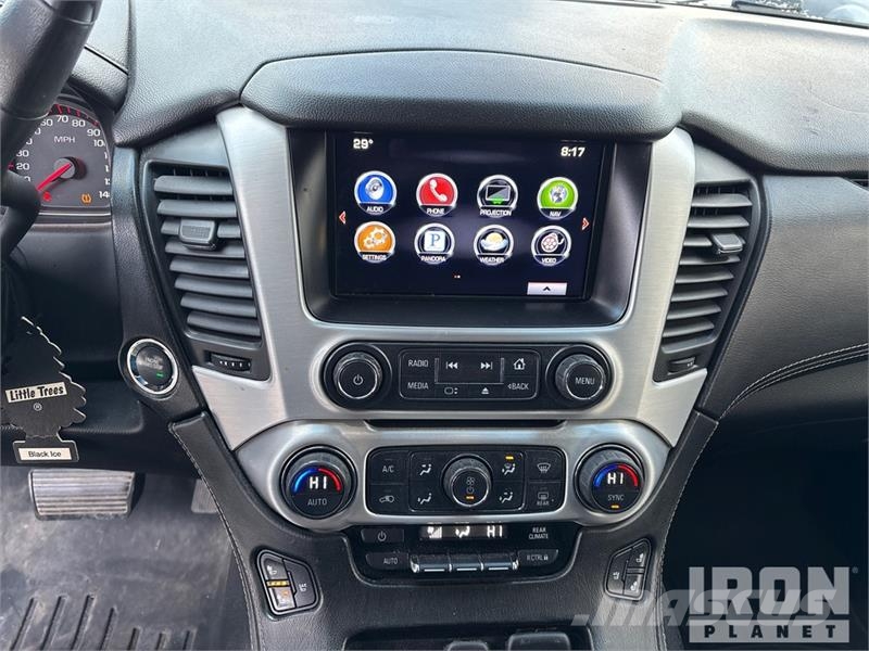 GMC Yukon XL SLT 4WD SUV Avtomobili