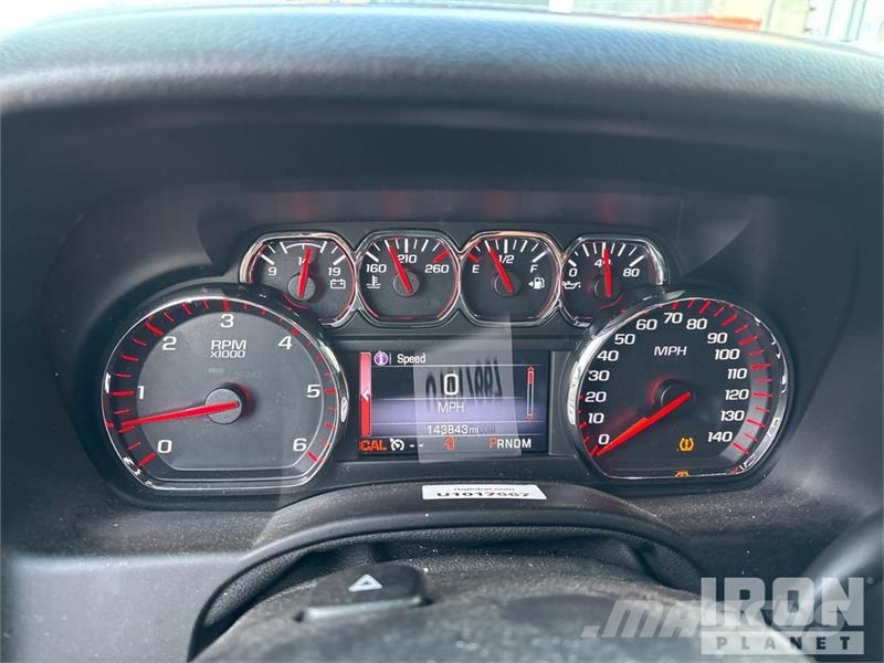 GMC Yukon XL SLT 4WD SUV Avtomobili