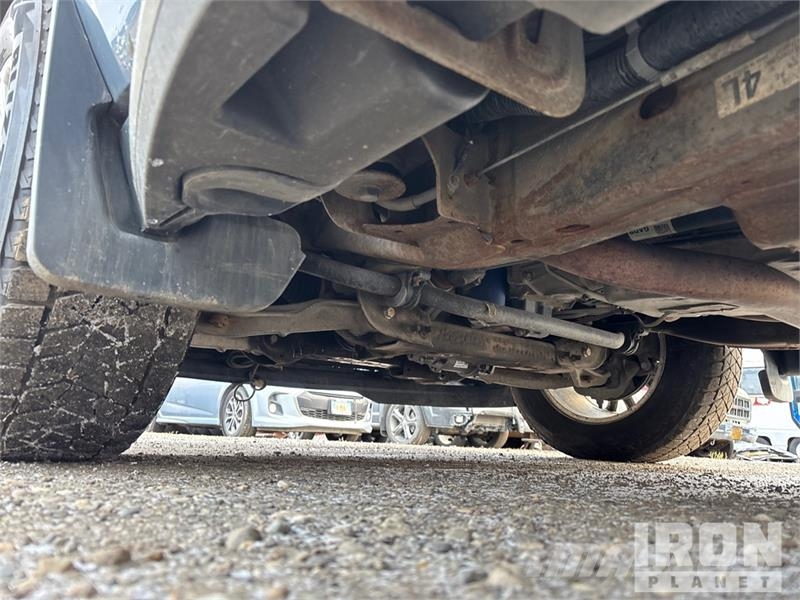 GMC Yukon XL SLT 4WD SUV Avtomobili