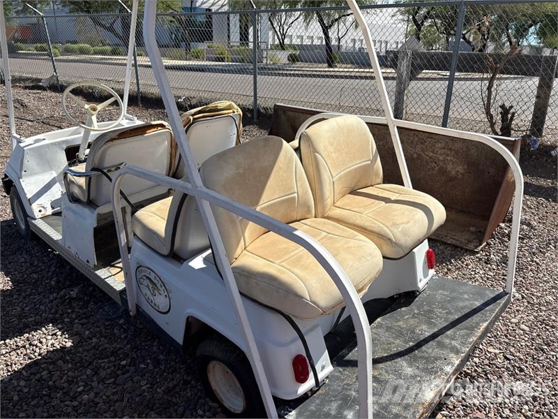 Golf Cart Гольф-мобілі