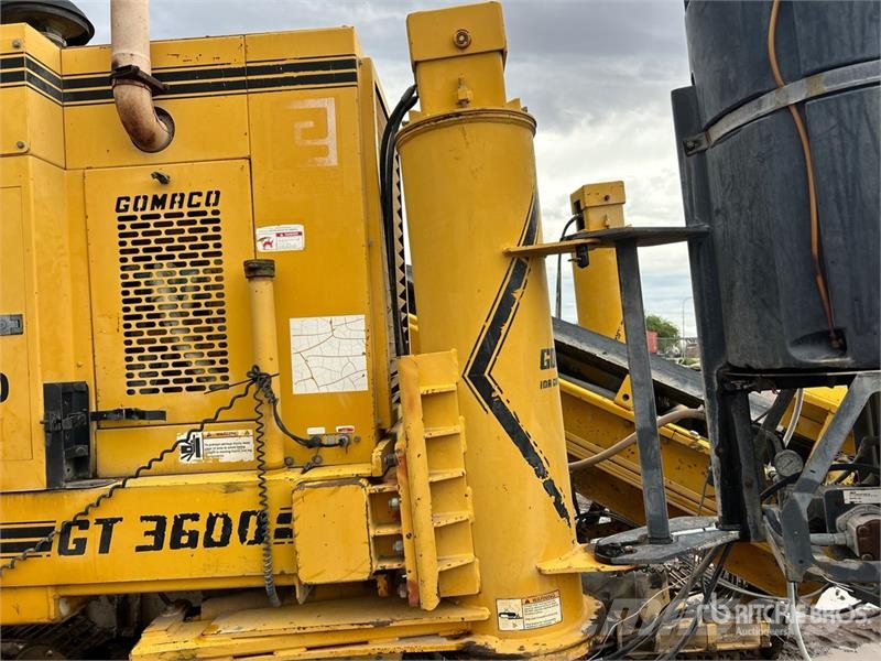 Gomaco GT3600 Curb and Gutter Machine Beton tartozékok