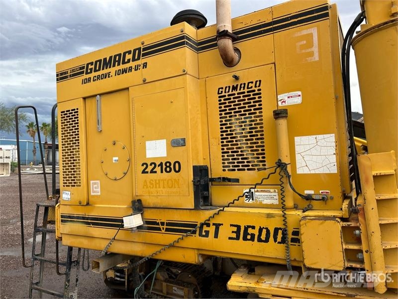 Gomaco GT3600 Curb and Gutter Machine Beton tartozékok