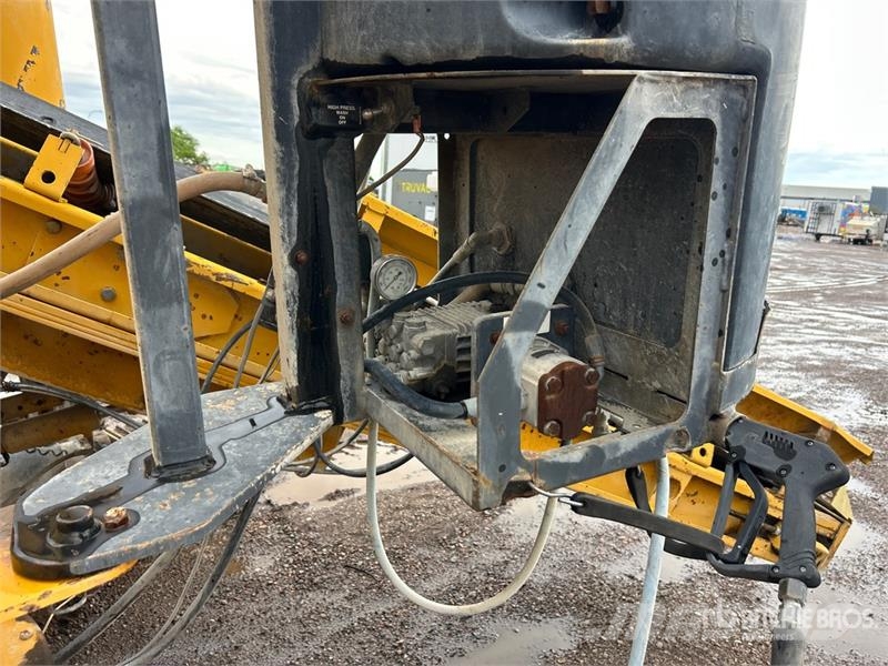 Gomaco GT3600 Curb and Gutter Machine Beton tartozékok