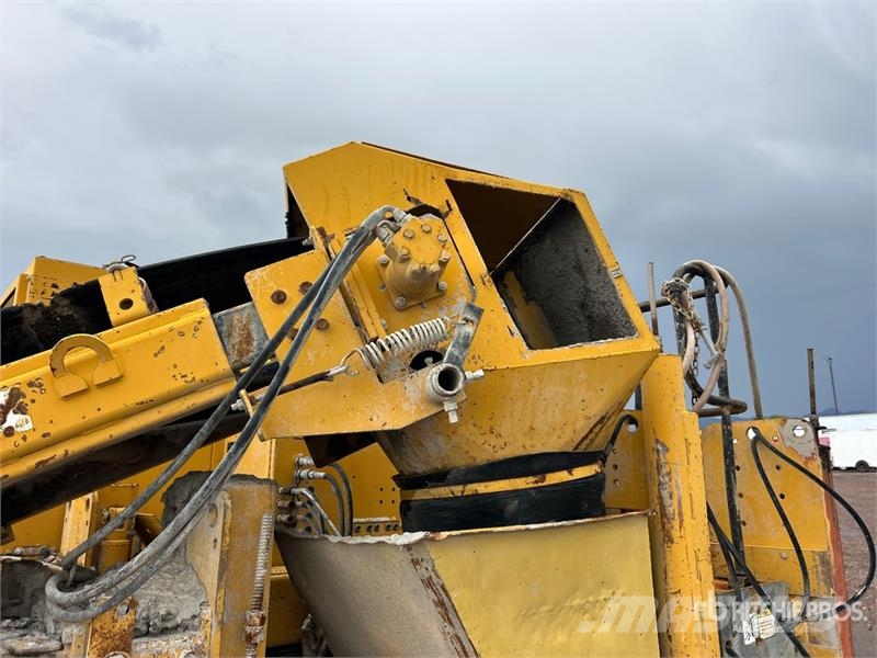 Gomaco GT3600 Curb and Gutter Machine Beton tartozékok