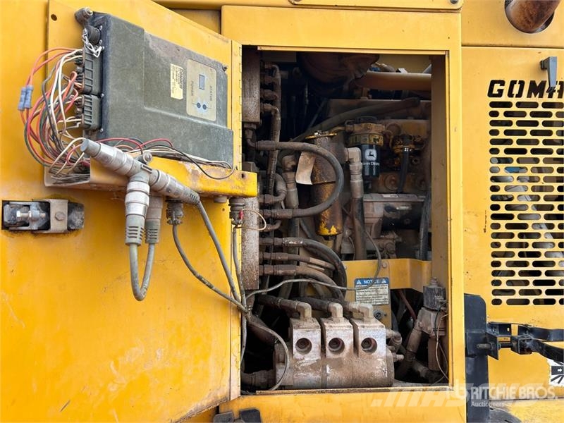 Gomaco GT3600 Curb and Gutter Machine Beton tartozékok