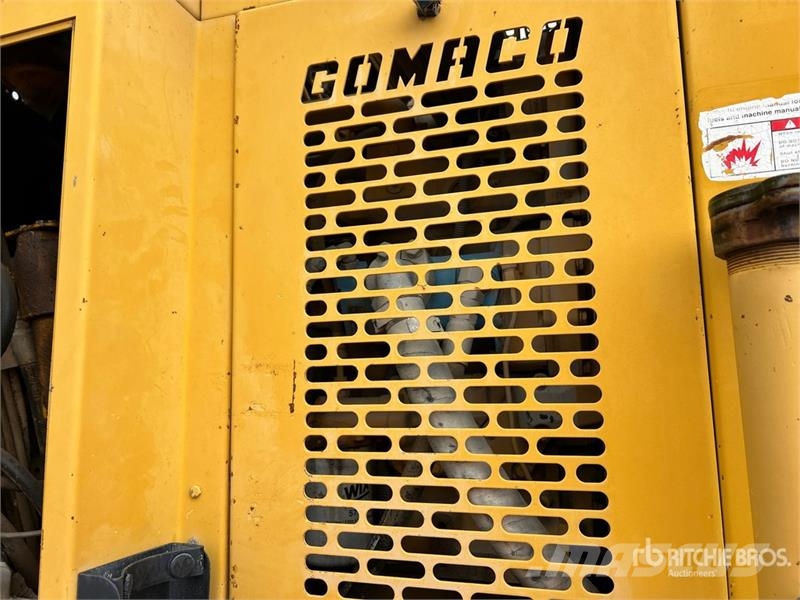 Gomaco GT3600 Curb and Gutter Machine Beton tartozékok