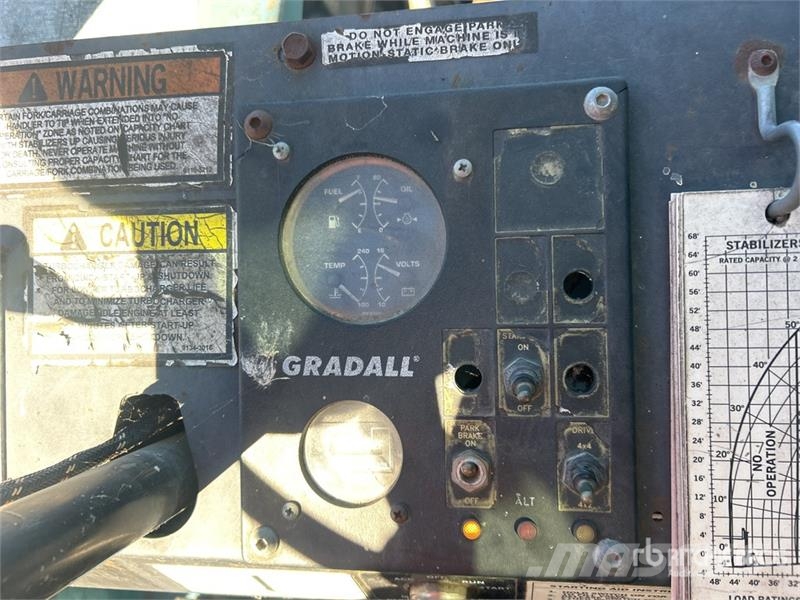 Gradall 544D-10 Teleskopické manipulátory