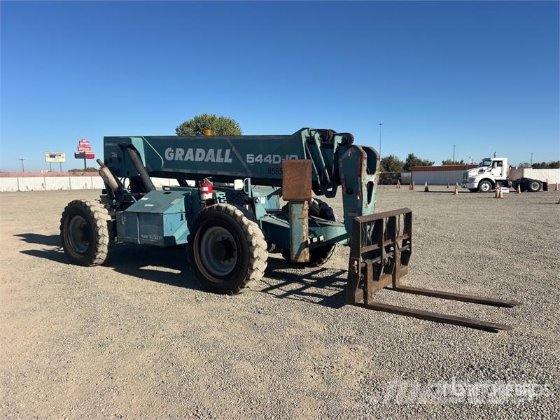 Gradall 544D-10 Teleskopické manipulátory