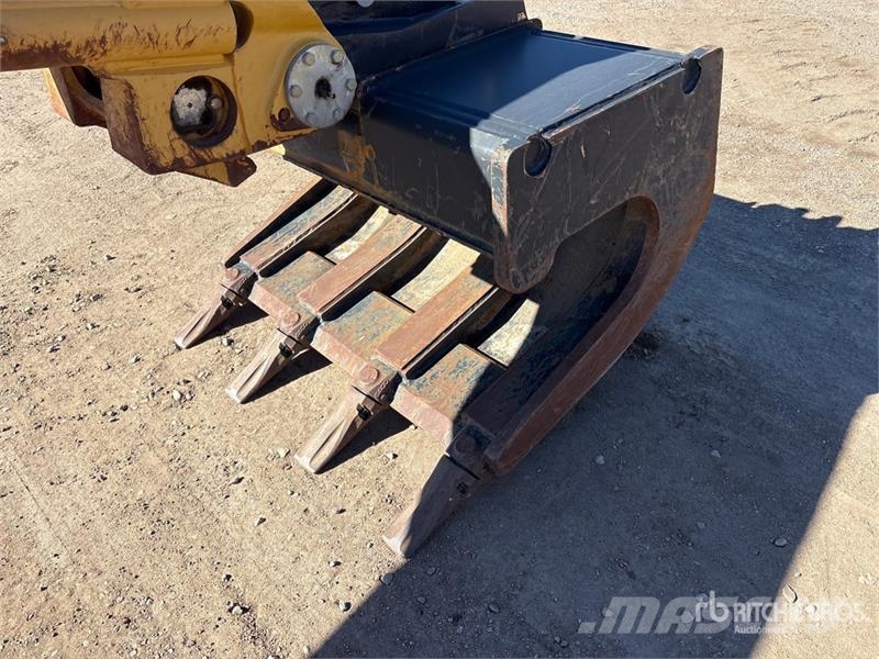 Gradall XL 5200 V Long Reach Tracked Excavator Kāpurķēžu ekskavatori