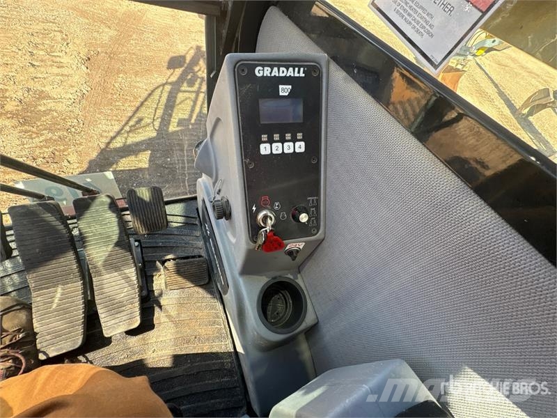 Gradall XL 5200 V Long Reach Tracked Excavator Kāpurķēžu ekskavatori
