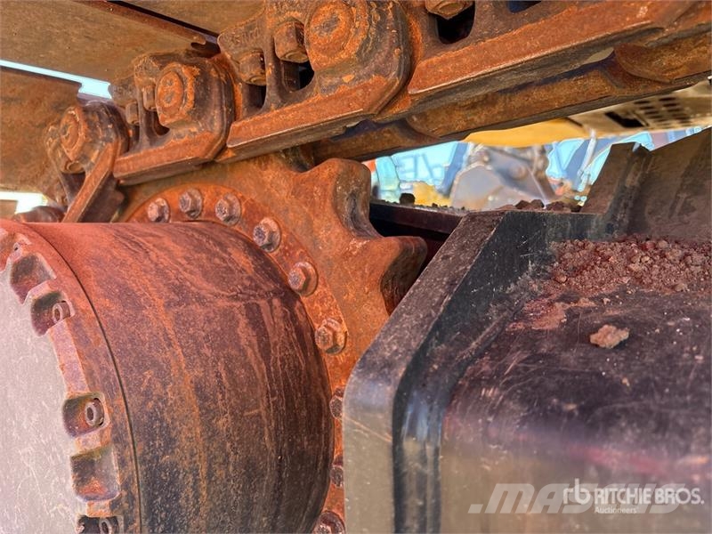 Gradall XL 5200 V Long Reach Tracked Excavator Kāpurķēžu ekskavatori