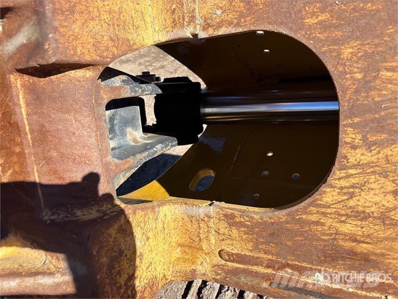 Gradall XL 5200 V Long Reach Tracked Excavator Kāpurķēžu ekskavatori